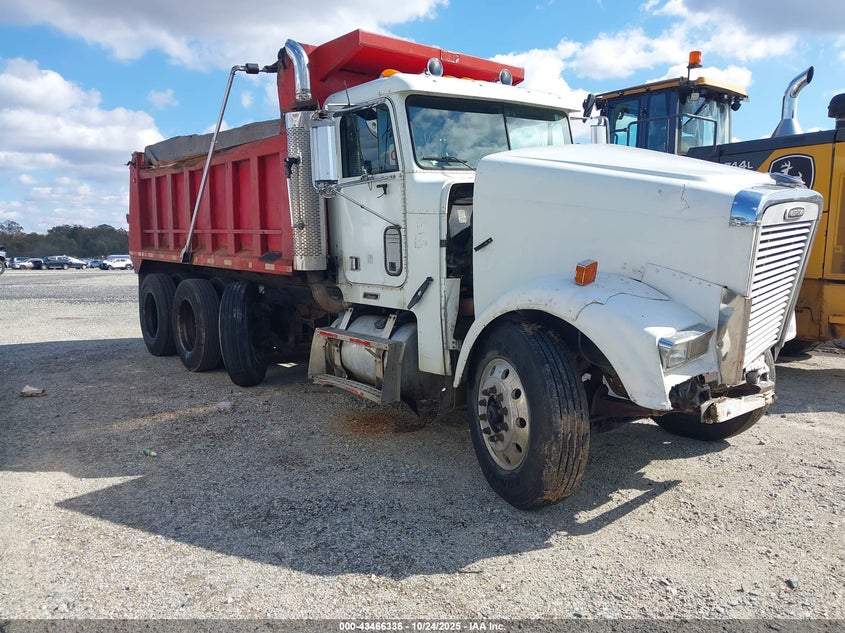 1FVNFWEB0YLB95147 2000 Freightliner Conventional Fld120 auction photo 1