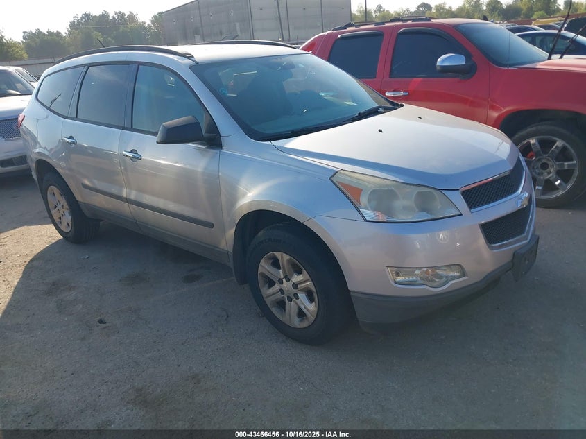 CHEVROLET TRAVERSE LS