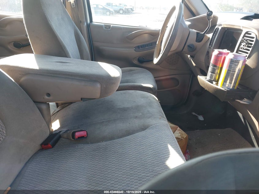 1FMRU1766XLB62764 1999 FORD EXPEDITION photo no. 5