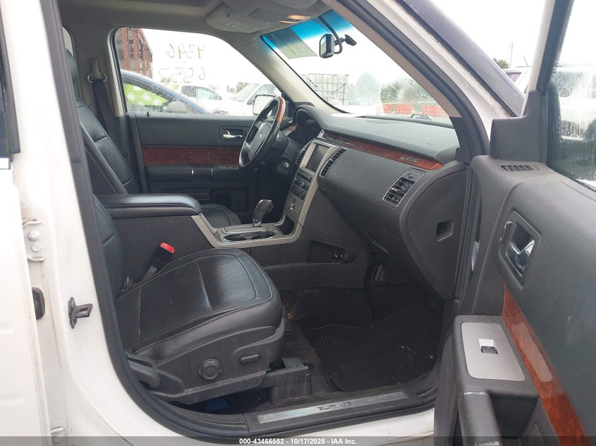 2FMGK5DC0ABB10567 2010 FORD FLEX photo no. 5