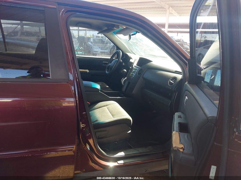 5FNYF4H4XBB005548 2011 HONDA PILOT photo no. 5
