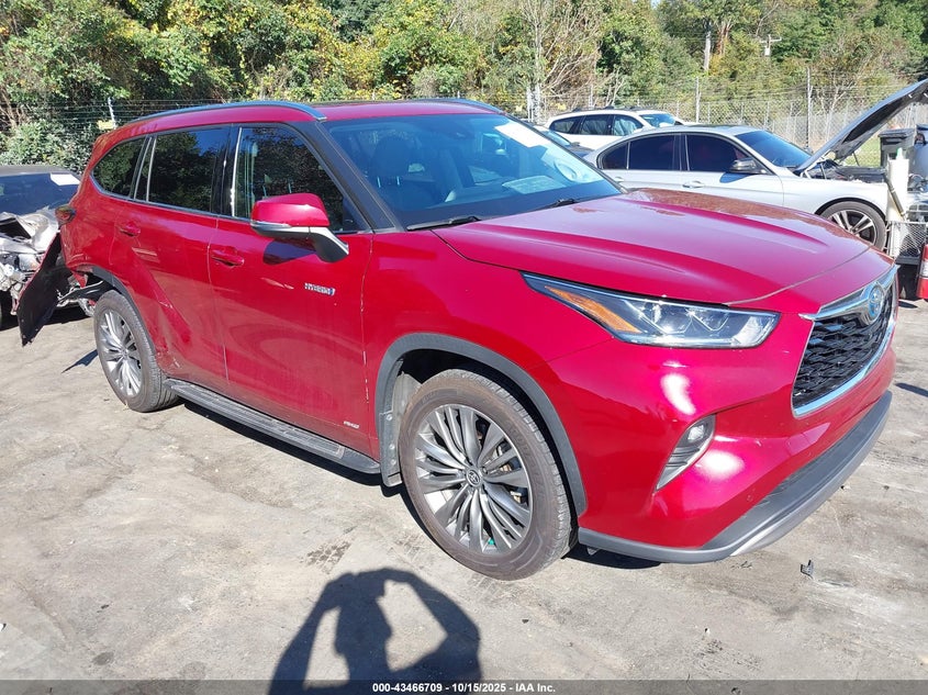 TOYOTA HIGHLANDER HYBRID PLATINUM