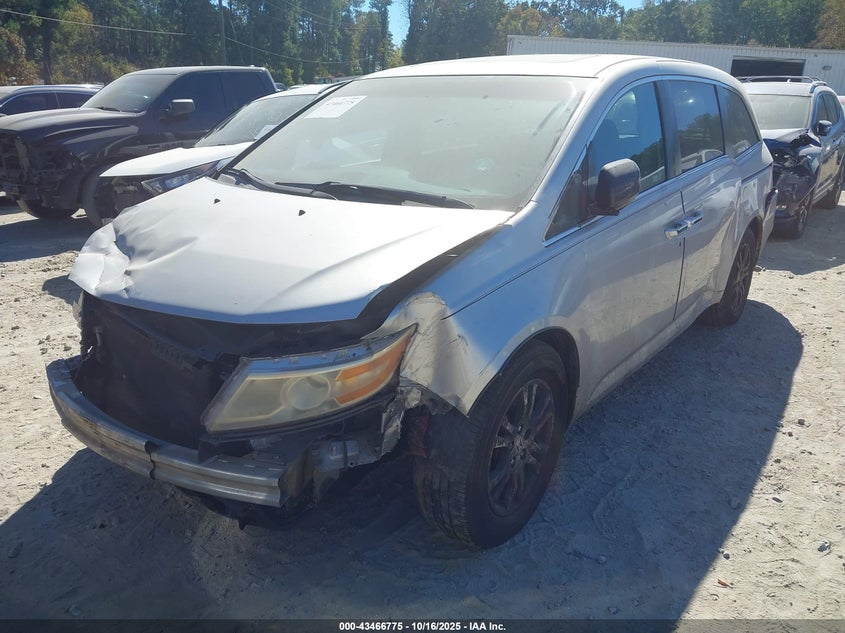 5FNRL5H6XCB075900 2012 HONDA ODYSSEY photo no. 2