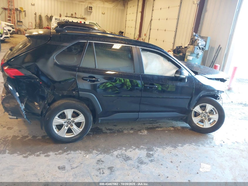 2019 TOYOTA RAV4 XLE 2T3P1RFVXKC027760