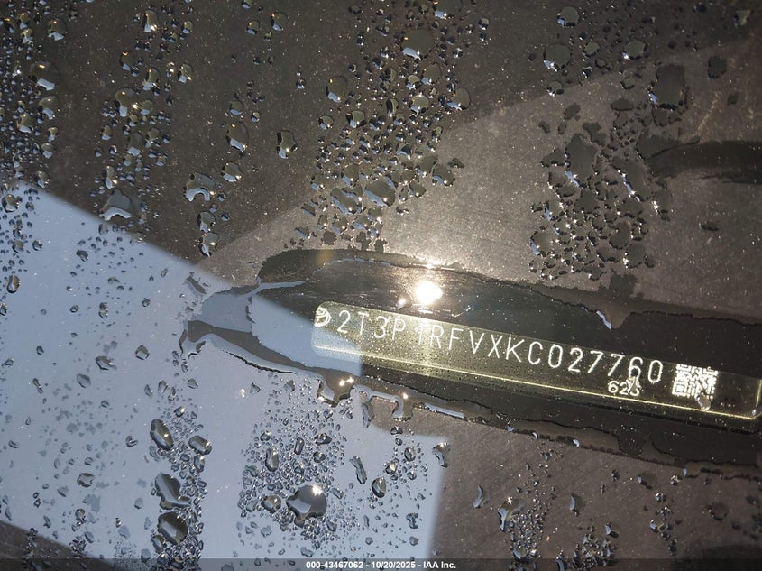 2019 TOYOTA RAV4 XLE 2T3P1RFVXKC027760