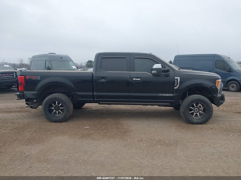 2017 Ford F-350 Platinum VIN: 1FT8W3BT2HED65689 Lot: 43467237