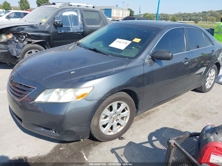 4T1BE46KX8U215685 2008 TOYOTA CAMRY photo no. 2