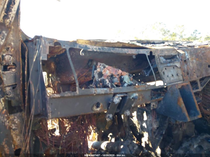 1999 International 4000 4900 VIN: 1HTSDAAR1XH678612 Lot: 43467407