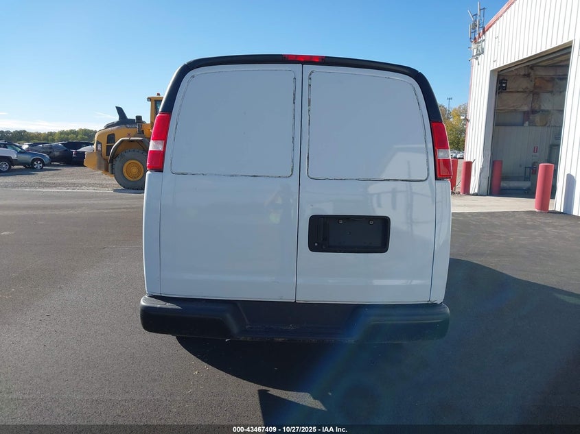 2019 Chevrolet Express 2500 Work Van VIN: 1GCWGAFP7K1152659 Lot: 43467409