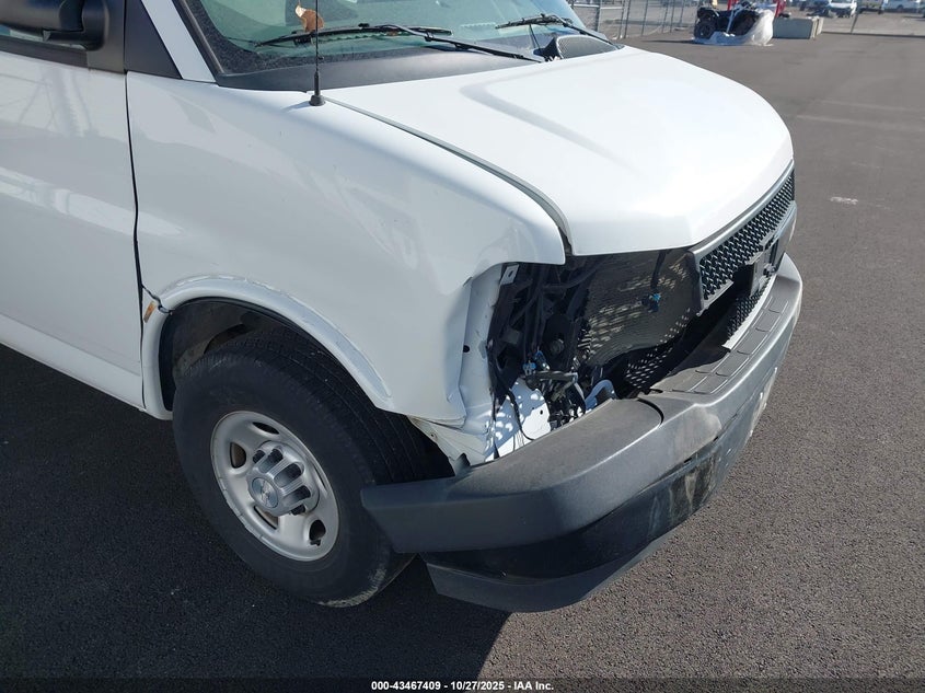 2019 Chevrolet Express 2500 Work Van VIN: 1GCWGAFP7K1152659 Lot: 43467409