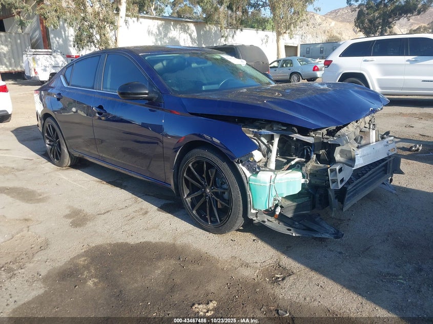 NISSAN ALTIMA SR FWD