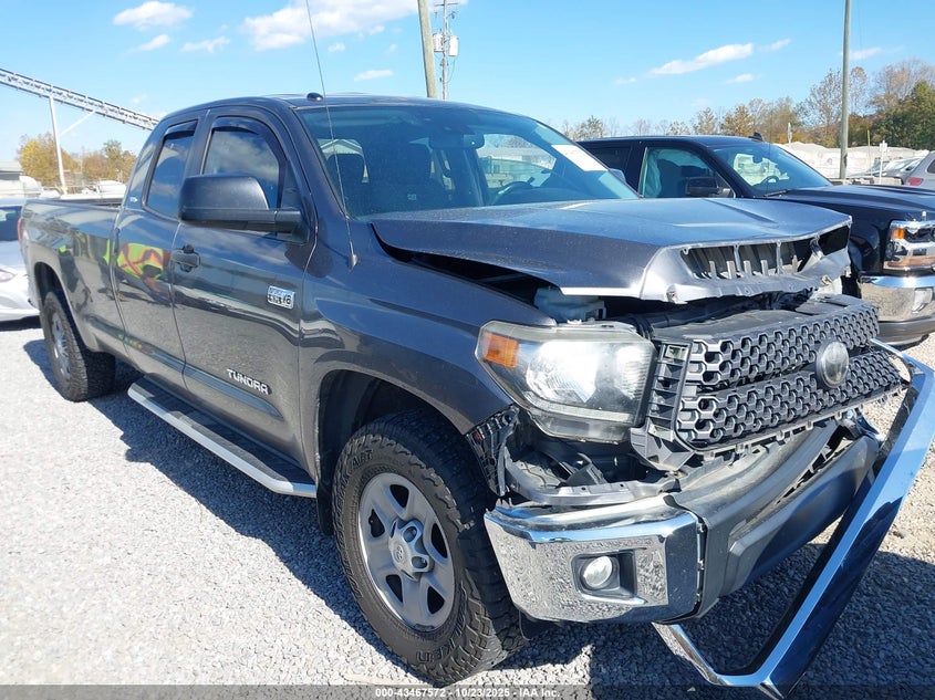 2018 TOYOTA TUNDRA SR5 5.7L V8 - 5TFCW5F13JX022222