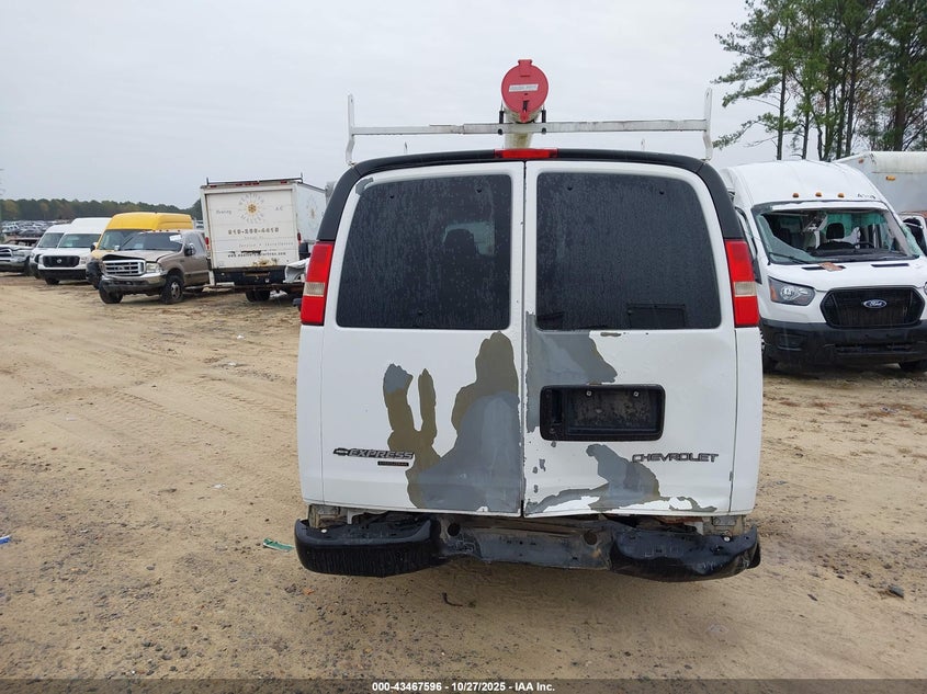 2005 Chevrolet Express VIN: 1GAHG39U251216562 Lot: 43467596