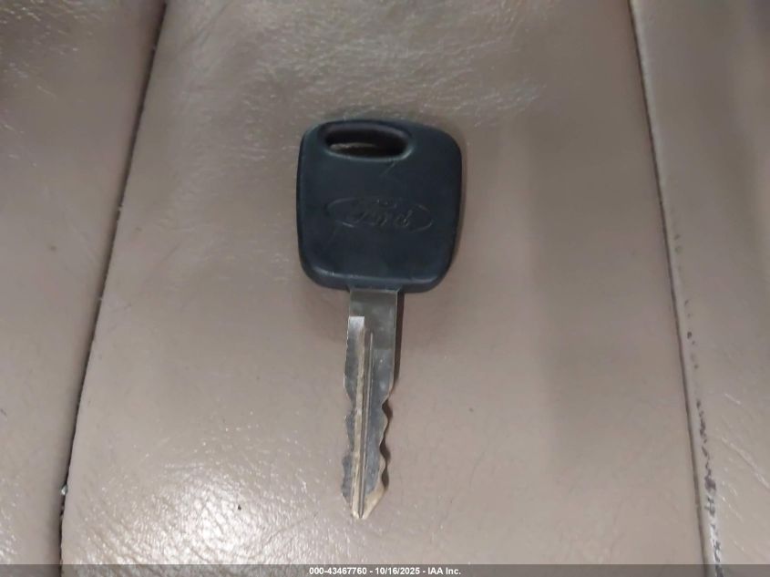 2002 Ford Excursion Xlt VIN: 1FMNU41S22EB65700 Lot: 43467760