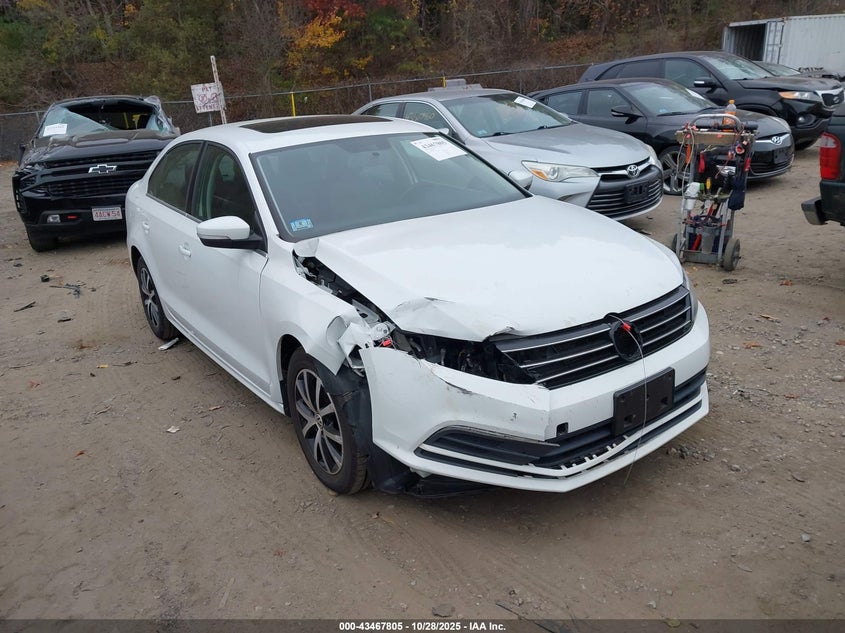 VOLKSWAGEN JETTA 1.4T SE