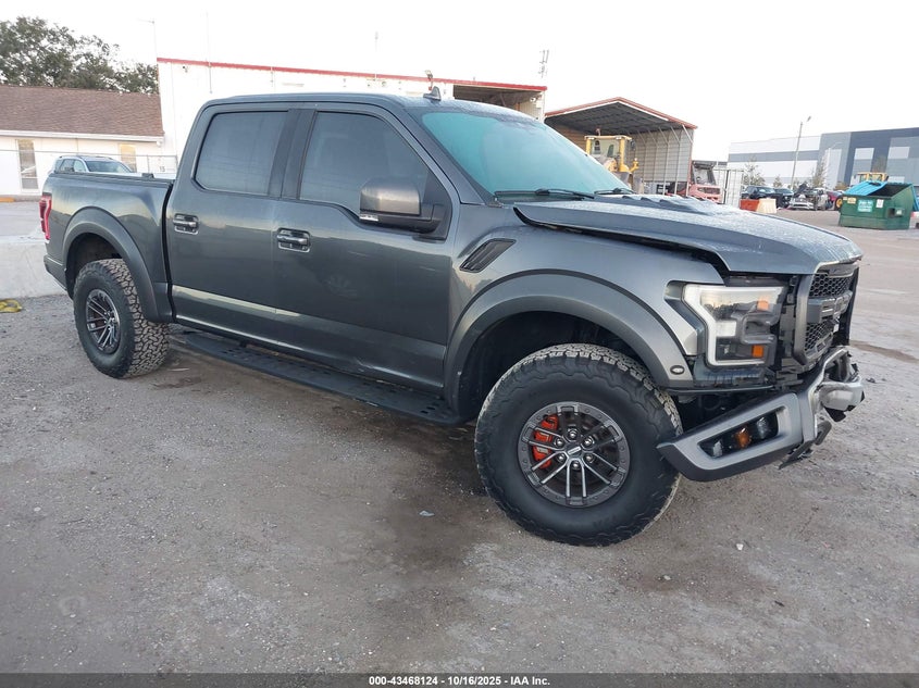 FORD F-150 RAPTOR