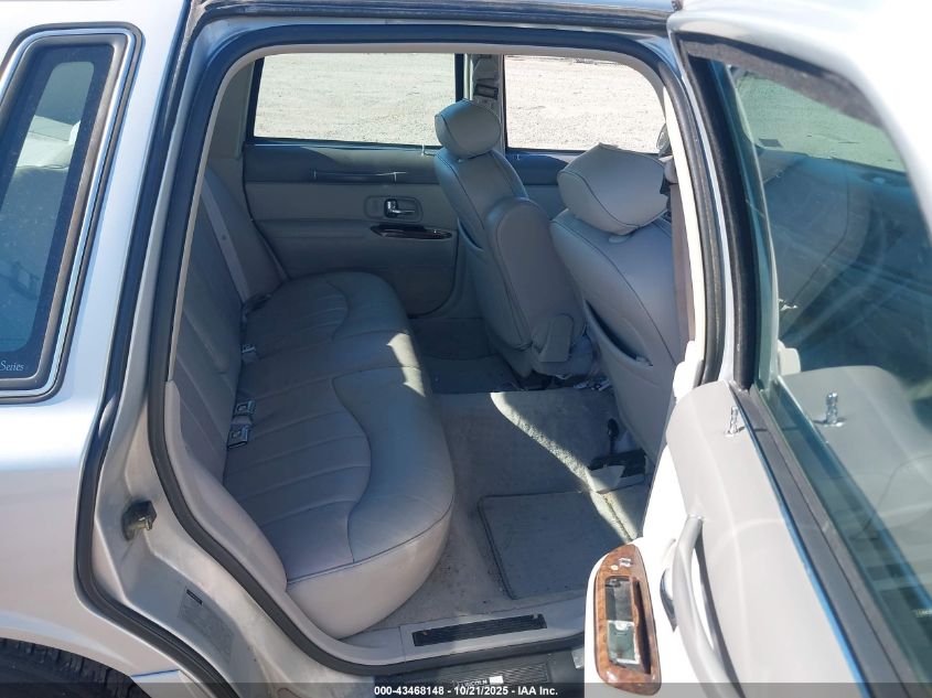 1996 Lincoln Town Car Executive VIN: 1LNLM81W2TY735566 Lot: 43468148