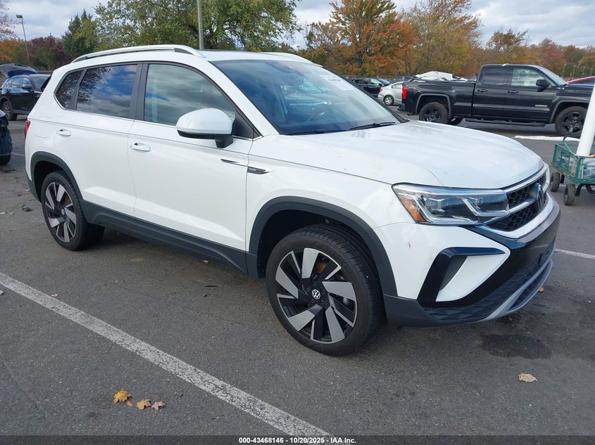 VOLKSWAGEN TAOS 1.5T SEL