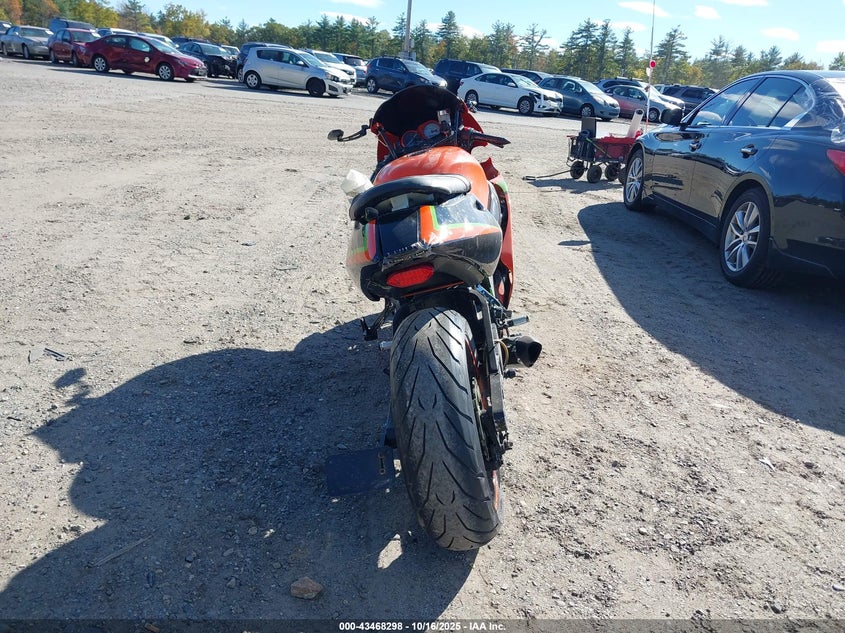 1997 Suzuki Gsx-R750 VIN: JS1GR7DA9V2101575 Lot: 43468298