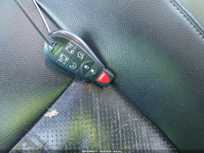 2011 Chrysler Town & Country Touring-L VIN: 2A4RR8DG4BR635518 Lot: 43468371