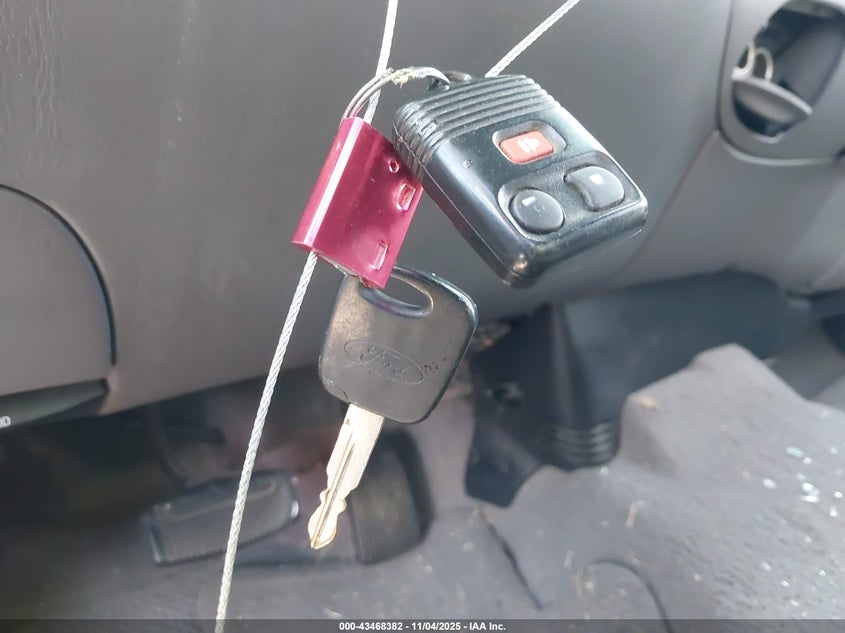 2001 Ford F-150 King Ranch Edition/Lariat/Xlt VIN: 1FTRW08L21KB85033 Lot: 43468382