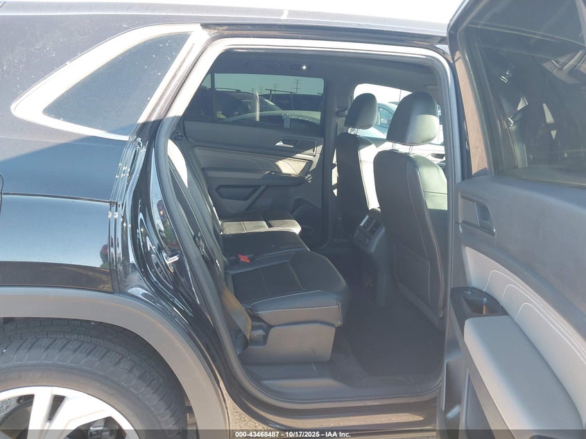 2021 Volkswagen Atlas Cross Sport 3.6L V6 Sel VIN: 1V2EE2CA2MC202302 Lot: 43468487