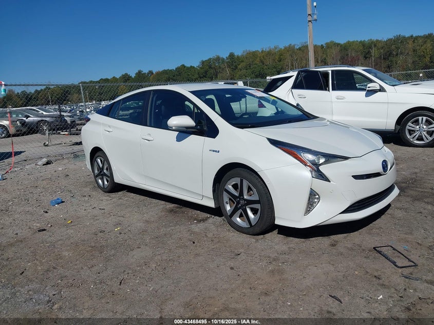 2017 TOYOTA PRIUS FOUR TOURING - JTDKARFU1H3045690