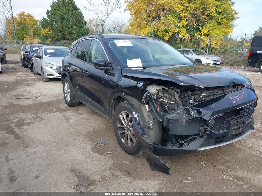 2021 FORD ESCAPE SE - 1FMCU9G68MUA49585