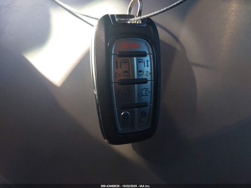 2017 Chrysler Pacifica Touring-L VIN: 2C4RC1BG9HR523890 Lot: 43468828