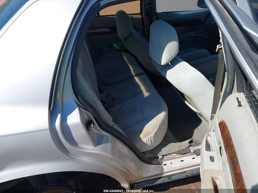 2MEFM75W34X644974 2004 MERCURY GRAND MARQUIS photo no. 8