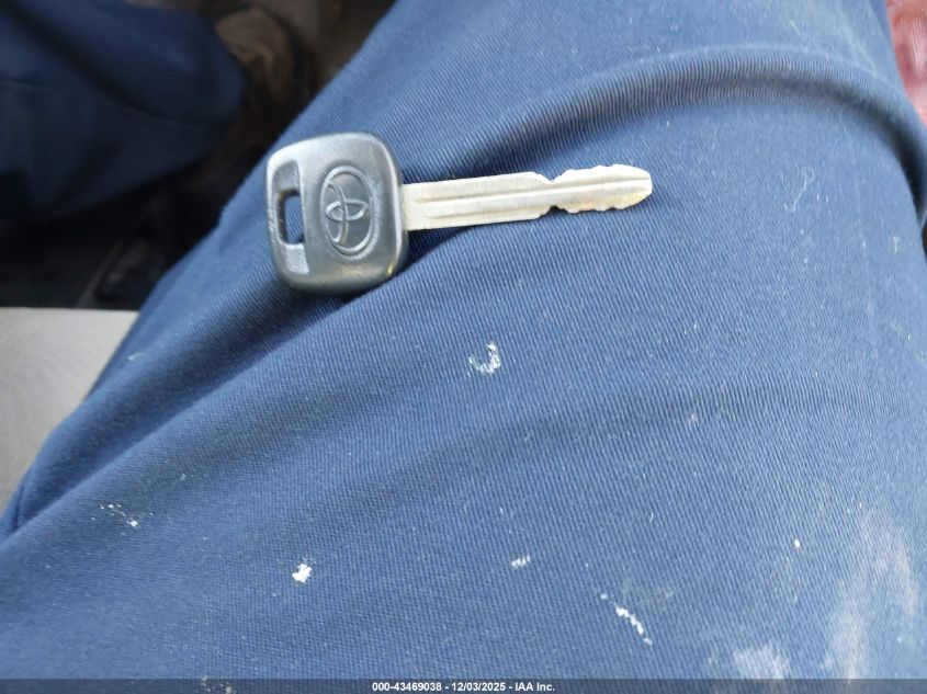 2005 Toyota Camry Std VIN: JTDBE32K953030565 Lot: 43469038