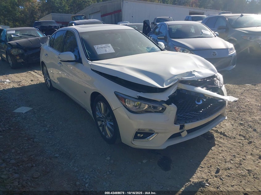 2018 INFINITI Q50 3.0T LUXE - JN1EV7AP9JM366080