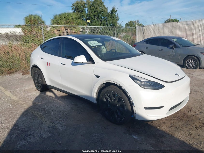 2021 TESLA MODEL Y LONG RANGE DUAL MOTOR ALL-WHEEL DRIVE - 5YJYGDEE6MF115400