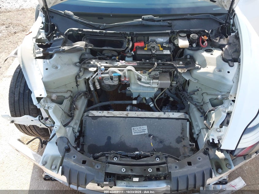 2018 Tesla Model 3 Long Range/Mid Range VIN: 5YJ3E1EA6JF032704 Lot: 43469111