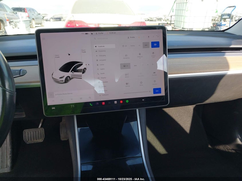 2018 Tesla Model 3 Long Range/Mid Range VIN: 5YJ3E1EA6JF032704 Lot: 43469111