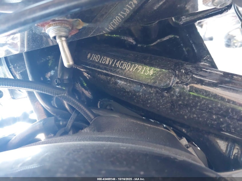 2012 Harley-Davidson Flstc Heritage Softail Classic VIN: 1HD1BWV14CB017913 Lot: 43469146