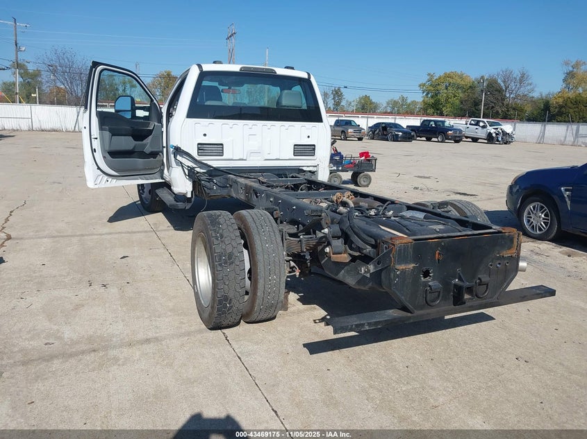 1FDUF5HT0RDA17832 2024 FORD F550 photo no. 17