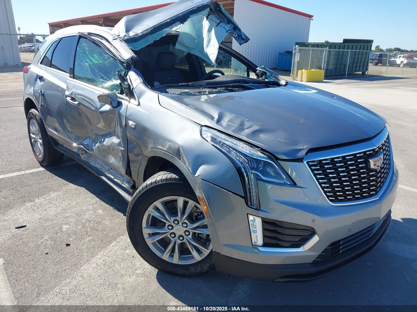 CADILLAC XT5 FWD LUXURY