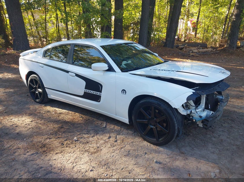 2015 DODGE CHARGER SE - 2C3CDXBG3FH836138