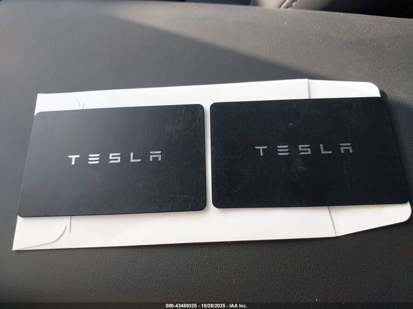 2023 Tesla Model Y VIN: 7SAYGDEE0PA187469 Lot: 43469325