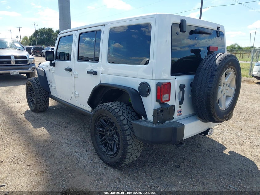 2016 JEEP WRANGLER UNLIMITED SAHARA - 1C4HJWEG1GL247206