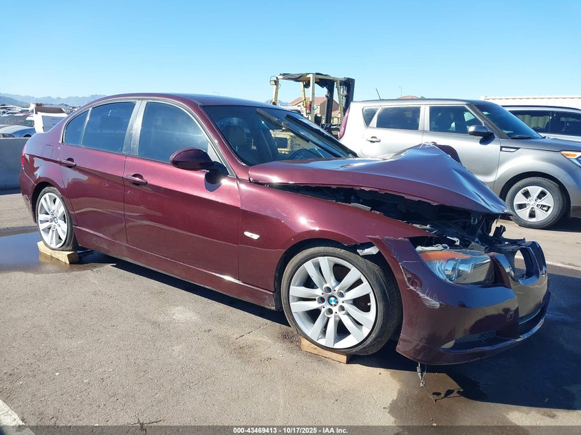 WBAVA37518NL45927 2008 BMW 328I auction photo 1