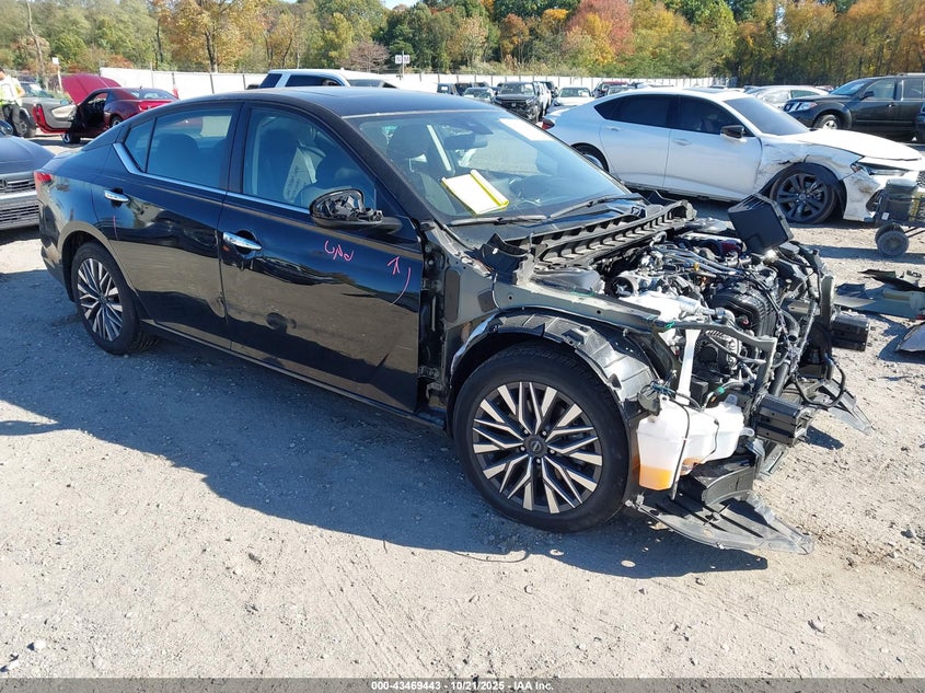 NISSAN ALTIMA SV FWD