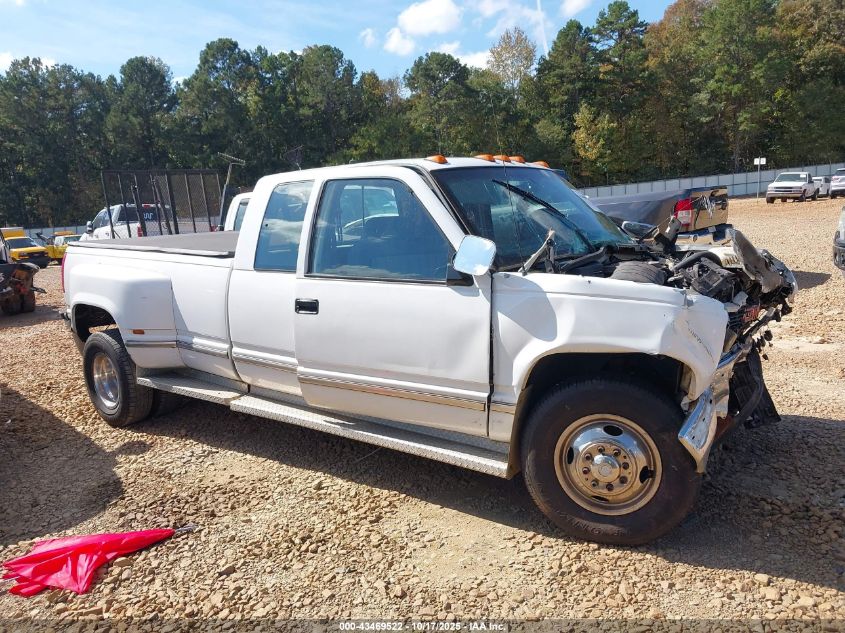 1992 Chevrolet Gmt-400 C3500 VIN: 2GCHC39NXN1168234 Lot: 43469522