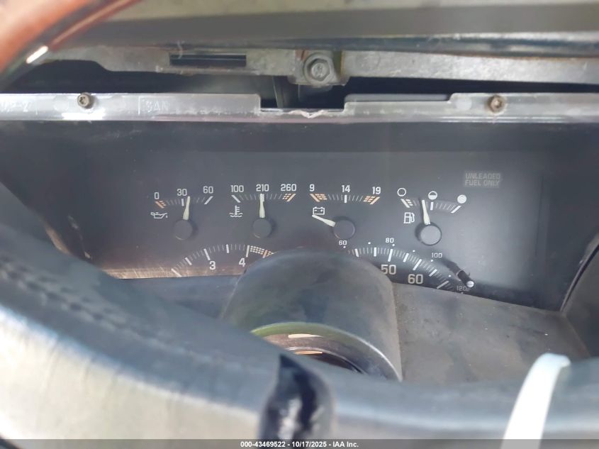 1992 Chevrolet Gmt-400 C3500 VIN: 2GCHC39NXN1168234 Lot: 43469522