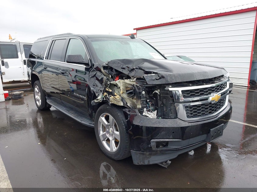 CHEVROLET SUBURBAN LT