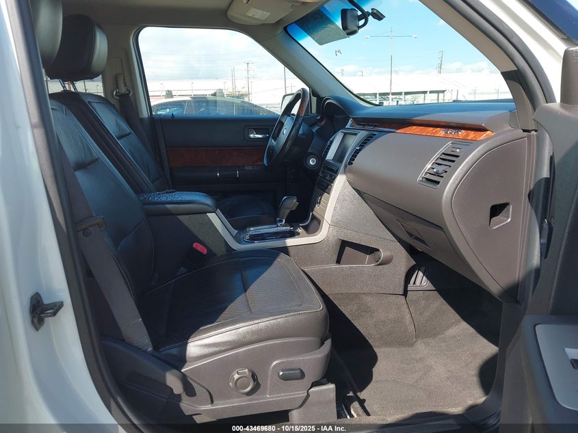 2FMEK63C59BB07819 2009 FORD FLEX photo no. 5