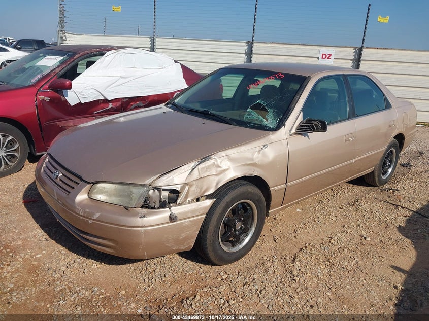 4T1BG22K2XU441805 1999 TOYOTA CAMRY photo no. 2