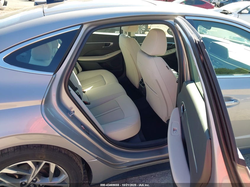 2023 HYUNDAI SONATA SEL KMHL14JAXPA282091