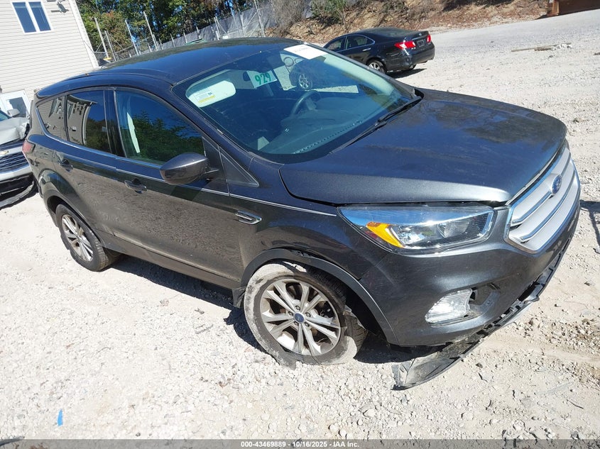 2019 FORD ESCAPE SE - 1FMCU9GD0KUA93544